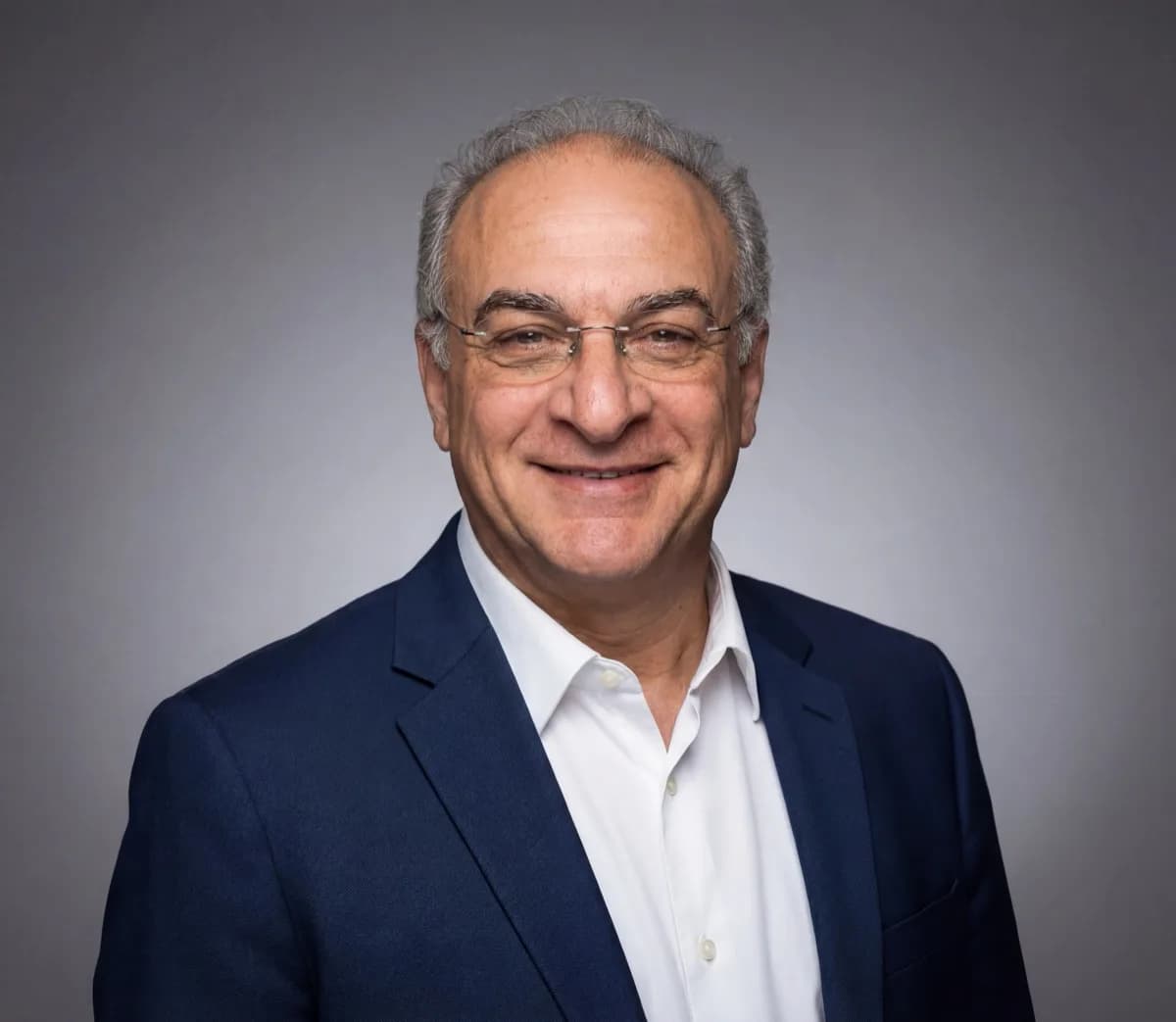 Portrait d'Éric Sitbon, fondateur de SYSTEMMAG